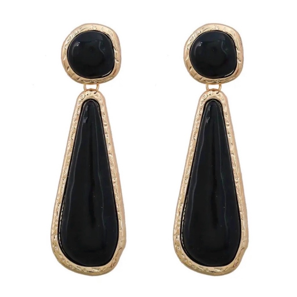 Elegant Black and Gold Dangle Earrings